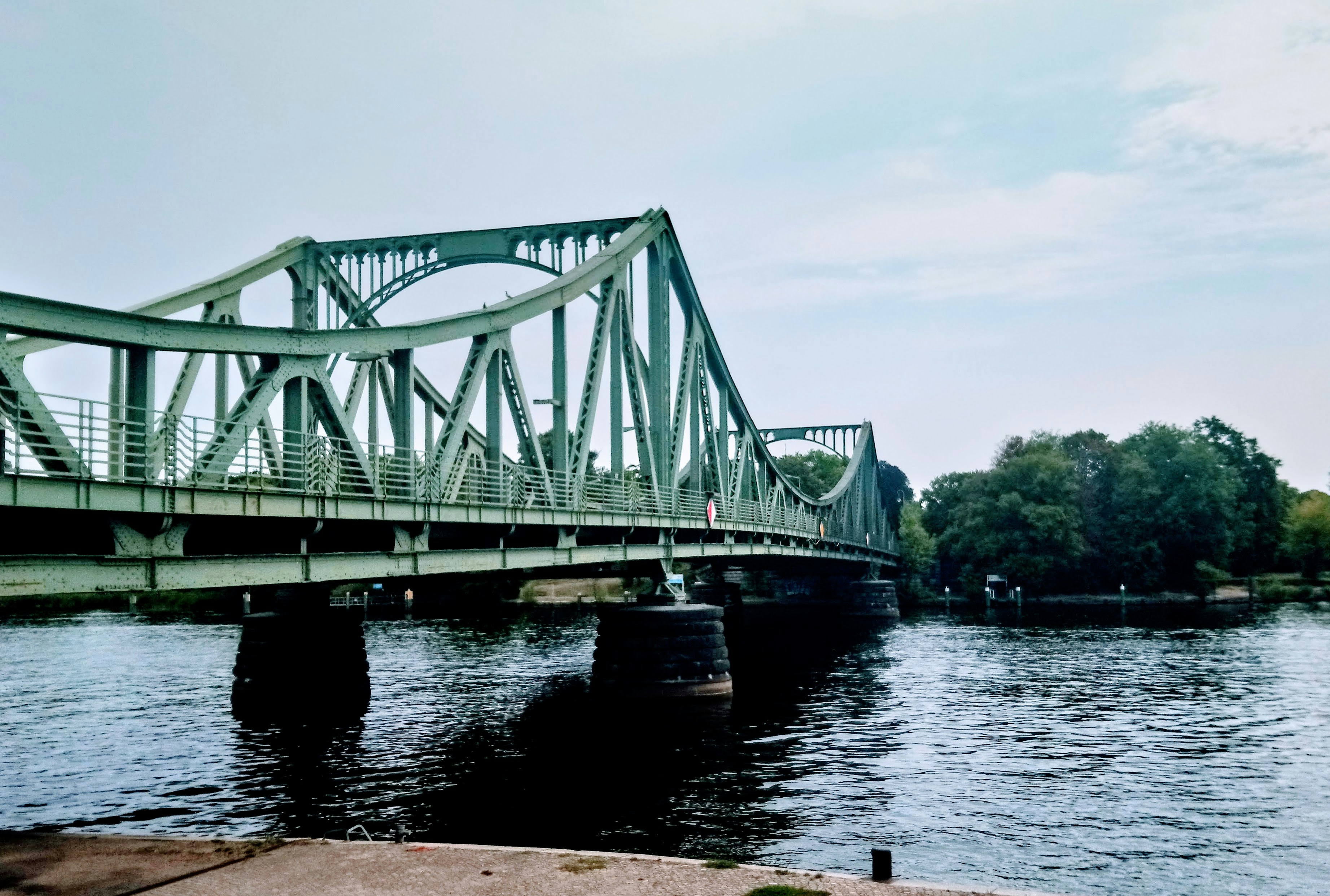 Brücke über Gewässer in Potsdam